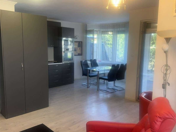 Двустаен апартамент в Бургас, Сарафово - 80 кв.м за 1888 €/кв.м - Снимка #1