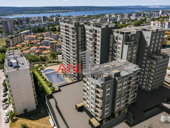 Двустаен апартамент в Варна, Младост 1 - 64 кв.м за 1946 €/кв.м - Снимка #1