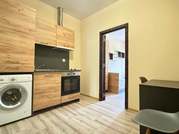 Двустаен апартамент в Велико Търново, Бузлуджа - 35 кв.м за 1572 €/кв.м - Снимка #1