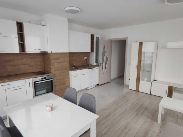 Дава се под наем Двустаен апартамент в София, Павлово - 65 кв.м за 484.5 € - Снимка #1