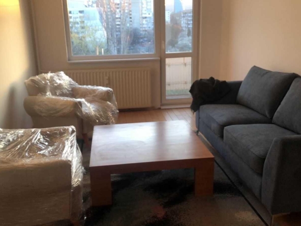 Дава се под наем Тристаен апартамент в София, Младост 1 - 90 кв.м за 715 € - Снимка #1