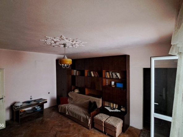 Двустаен апартамент в Сливен, Българка - 69 кв.м за 1035 €/кв.м - Снимка #1