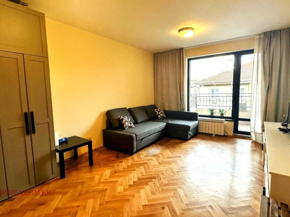 Дава се под наем Едностаен апартамент в София, Център - 36 кв.м за 356.49 € - Снимка #1