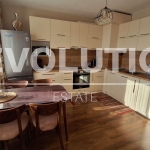 Дава се под наем Двустаен апартамент в Варна, Цветен квартал - 68 кв.м за 650 € - Снимка #1