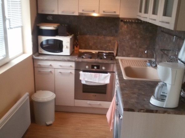 Дава се под наем Тристаен апартамент в Варна, м-т Сотира - 80 кв.м за 510 € - Снимка #1