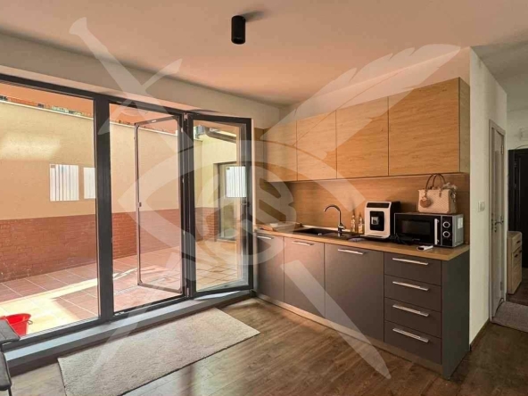 Дава се под наем Едностаен апартамент в Варна, Гръцка махала - 50 кв.м за 500 € - Снимка #1