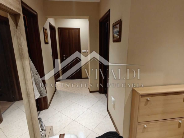 Четиристаен апартамент в Варна, Център - 92 кв.м за 2392 €/кв.м - Снимка #1