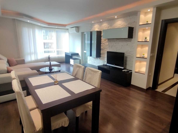 Тристаен апартамент в София, Витоша - 135 кв.м за 1038 €/кв.м - Снимка #1