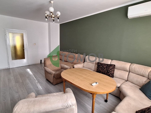 Дава се под наем Тристаен апартамент в Стара Загора, Център - 86 кв.м за 350 € - Снимка #1
