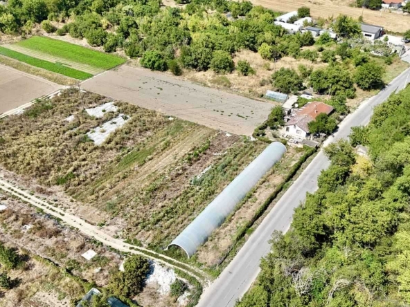 Парцел в Русе, Новата махала - 2001 кв.м за 83 €/кв.м - Снимка #1