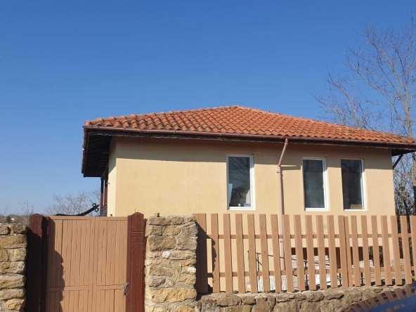 Къща в с. Николаевка, Област Варна - 168 кв.м за 941 €/кв.м - Снимка #1