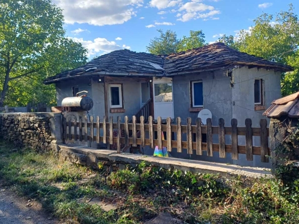 Къща в с. Бялково, Област Габрово - 45 кв.м за 737 €/кв.м - Снимка #1
