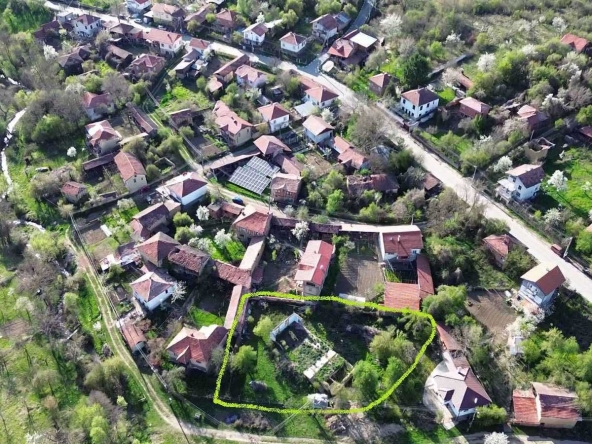 Парцел в с. Згурово, Област Кюстендил - 1330 кв.м за 19 €/кв.м - Снимка #1