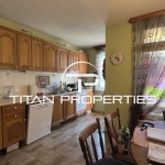 Дава се под наем Тристаен апартамент в Бургас, Възраждане - 100 кв.м за 612 € - Снимка #1