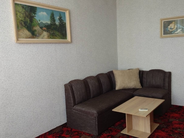 Дава се под наем Двустаен апартамент в Горна Оряховица - 60 кв.м за 229.5 € - Снимка #1