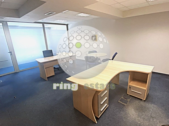 Дава се под наем Офис в Пловдив, Кършияка - 49 кв.м за 350 € - Снимка #1