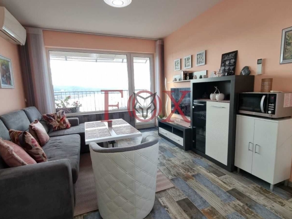 Дава се под наем Двустаен апартамент в Варна, Погреби - 60 кв.м за 408 € - Снимка #1