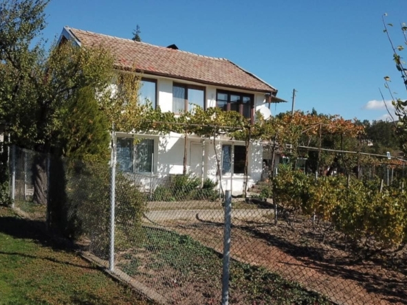 Къща в с. Златосел, Област Пловдив - 130 кв.м за 1454 €/кв.м - Снимка #1