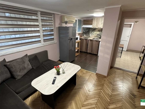 Дава се под наем Двустаен апартамент в Варна, Нептун - 55 кв.м за 357 € - Снимка #1