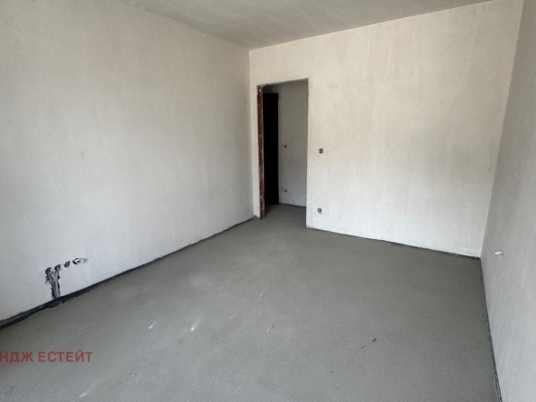 Тристаен апартамент в София, Студентски град - 165 кв.м за 1378 €/кв.м - Снимка #1