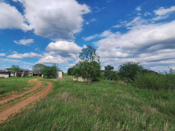 Парцел в с. Мусачево, Област София-област - 18185 кв.м за 13 €/кв.м - Снимка #1