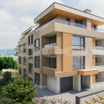 Тристаен апартамент в Варна, Галата - 109 кв.м за 1807 €/кв.м - Снимка #1