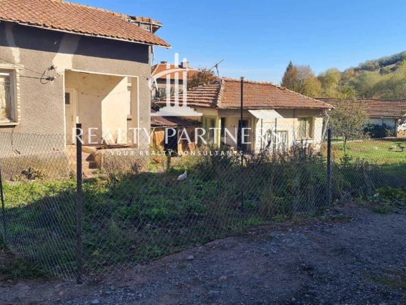 Парцел в с. Ноевци, Област Перник - 806 кв.м за 60 €/кв.м - Снимка #1