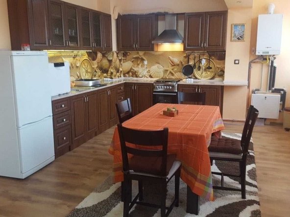 Дава се под наем Тристаен апартамент в София, Малинова долина - 127 кв.м за 767 € - Снимка #1