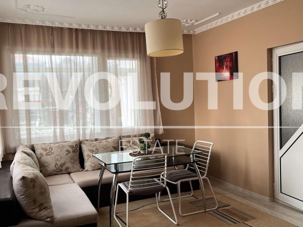 Дава се под наем Етаж от къща в Варна, Цветен квартал - 68 кв.м за 400 € - Снимка #1