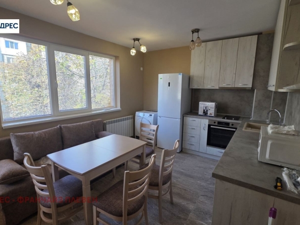 Дава се под наем Едностаен апартамент в Плевен, Широк център - 47 кв.м за 450 € - Снимка #1