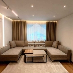 Дава се под наем Тристаен апартамент в Русе, Център - 86 кв.м за 950 € - Снимка #1