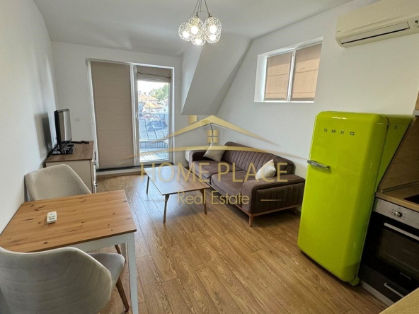 Дава се под наем Двустаен апартамент в Варна, Център - 60 кв.м за 612 € - Снимка #1