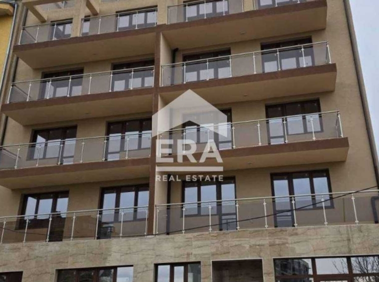 Тристаен апартамент в Русе, Център - 123 кв.м за 620 €/кв.м - Снимка #1