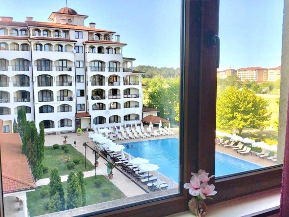 Тристаен апартамент в Обзор - 102 кв.м за 922 €/кв.м - Снимка #1