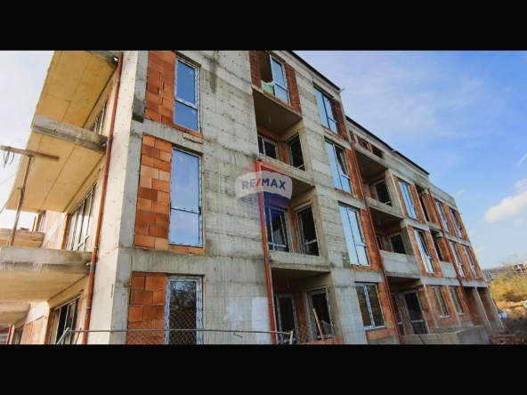Тристаен апартамент в Варна, Виница - 94 кв.м за 1437 €/кв.м - Снимка #1