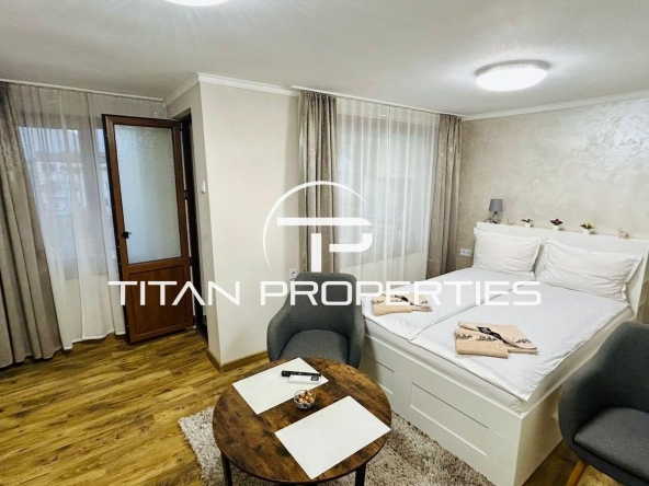 Дава се под наем Едностаен апартамент в Бургас, Център - 35 кв.м за 408 € - Снимка #1