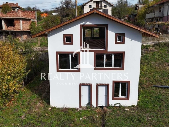 Къща в Земен - 150 кв.м за 567 €/кв.м - Снимка #1