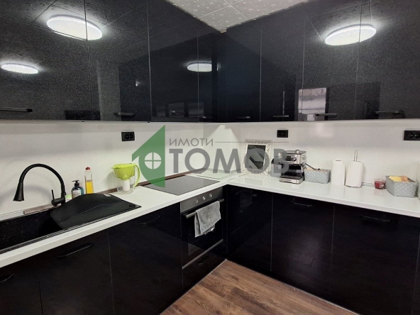 Тристаен апартамент в Стара Загора, Зора - 68 кв.м за 1008 €/кв.м - Снимка #1