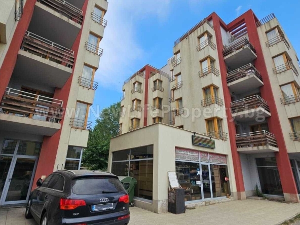 Двустаен апартамент в к.к. Слънчев бряг - 79 кв.м за 555 €/кв.м - Снимка #1