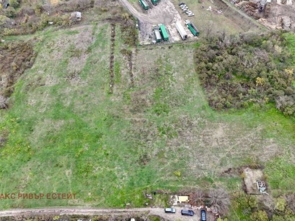 Парцел в Русе, Промишлена зона - Изток - 13939 кв.м за 16 €/кв.м - Снимка #1