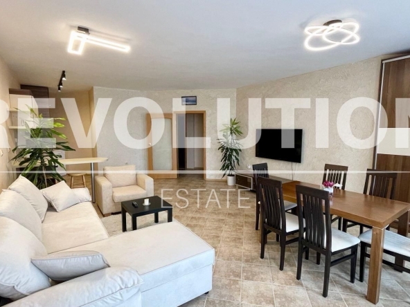 Дава се под наем Тристаен апартамент в Варна, Морска градина - 100 кв.м за 1196.97 € - Снимка #1