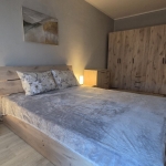 Дава се под наем Тристаен апартамент в Радомир - 90 кв.м за 398.82 € - Снимка #1