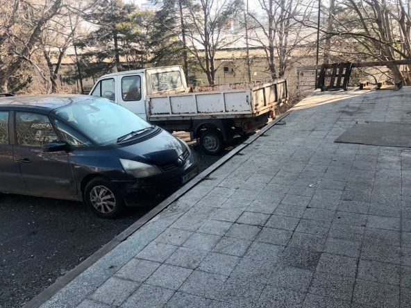 Дава се под наем Склад в Бургас, Изгрев - 352 кв.м за 1761.03 € - Снимка #1