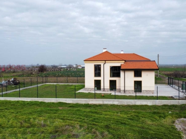 Къща в с. Манолско Конаре, Област Пловдив - 142 кв.м за 611 €/кв.м - Снимка #1