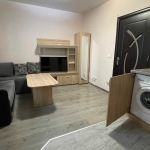 Дава се под наем Двустаен апартамент в Варна, Колхозен пазар - 50 кв.м за 375 € - Снимка #1