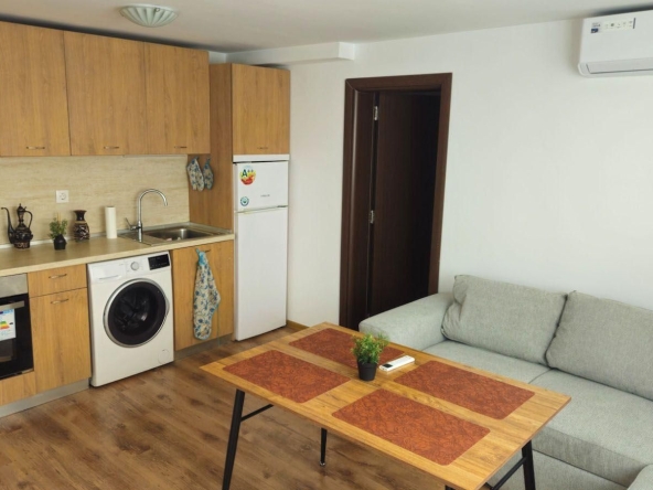 Дава се под наем Двустаен апартамент в София, Банишора - 55 кв.м за 488.58 € - Снимка #1