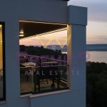 Дава се под наем Тристаен апартамент в Варна, Галата - 85 кв.м за 797.64 € - Снимка #1