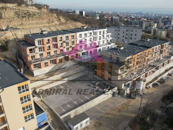 Тристаен апартамент в Варна, Възраждане 3 - 80 кв.м за 988 €/кв.м - Снимка #1