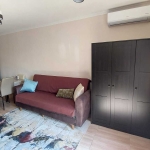 Дава се под наем Двустаен апартамент в к.к. Св.Св. Константин и Елена - 60 кв.м за 648.21 € - Снимка #1