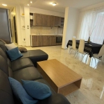 Дава се под наем Тристаен апартамент в Пазарджик, Център - 100 кв.м за 368.73 € - Снимка #1